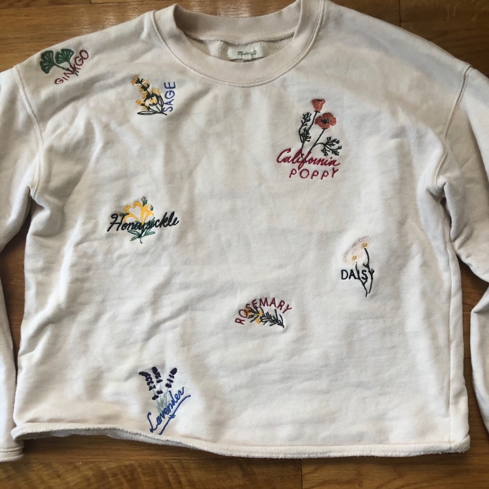 madewell sweatshirt cute flower embroidery detail